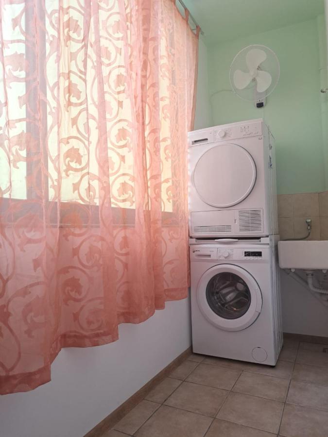 Apartment Seafront In