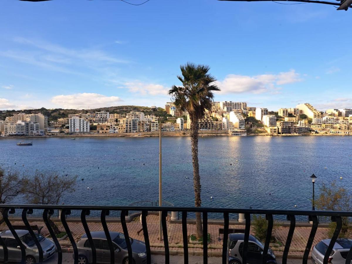 Apartment Seafront In