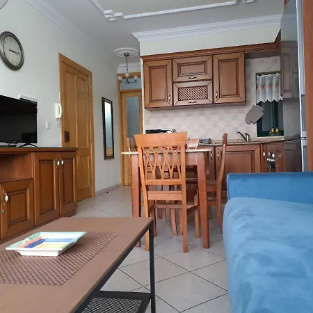 Seafront Apartment In St. Paul'S Bay Exterior photo