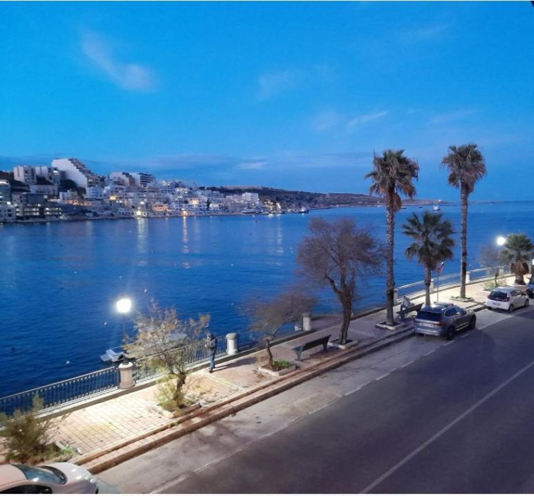 Seafront In Апартаменты